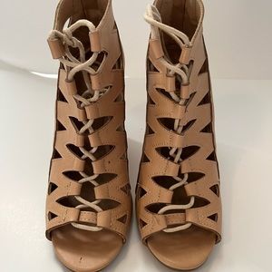 Lace up tan heels size 6 1/2